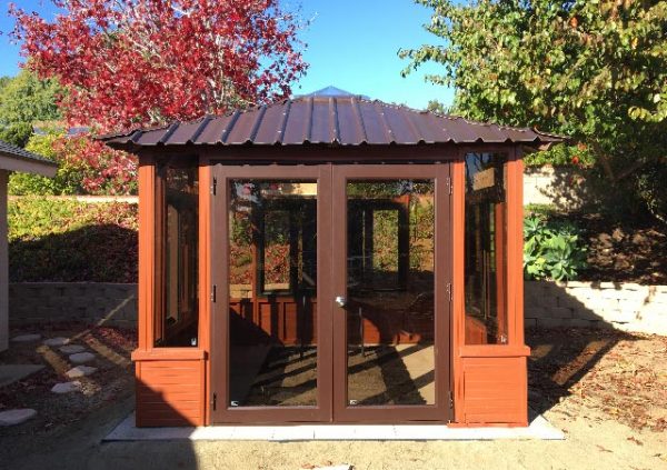 Brentwood hot tub enclosure